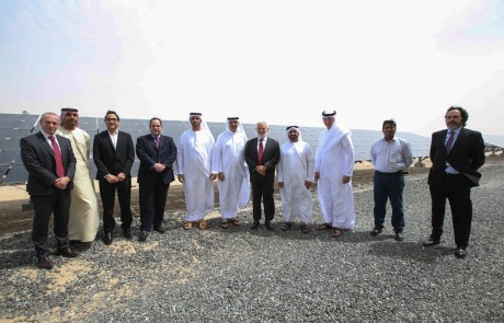 DEWA receives delegation from Bureau International des Expositions Delegation at Mohammed bin Rashid Solar Park
